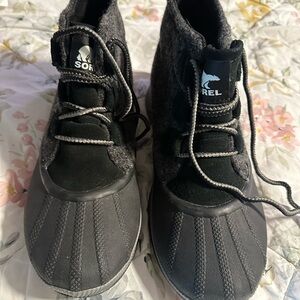 Sorel Black and Gray Out N’ About III Classic Waterproof Lace-Up Boots